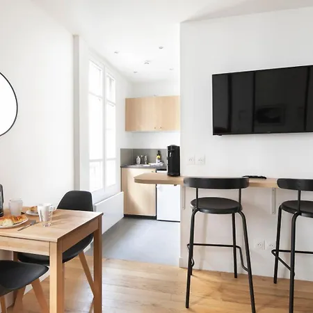 Guestready - Cozy Parisian Escape For 2 * Paris