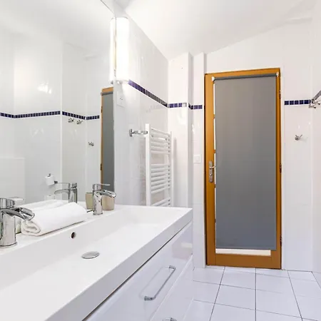 Appartamento Guestready - Cozy Parisian Escape For 2 *